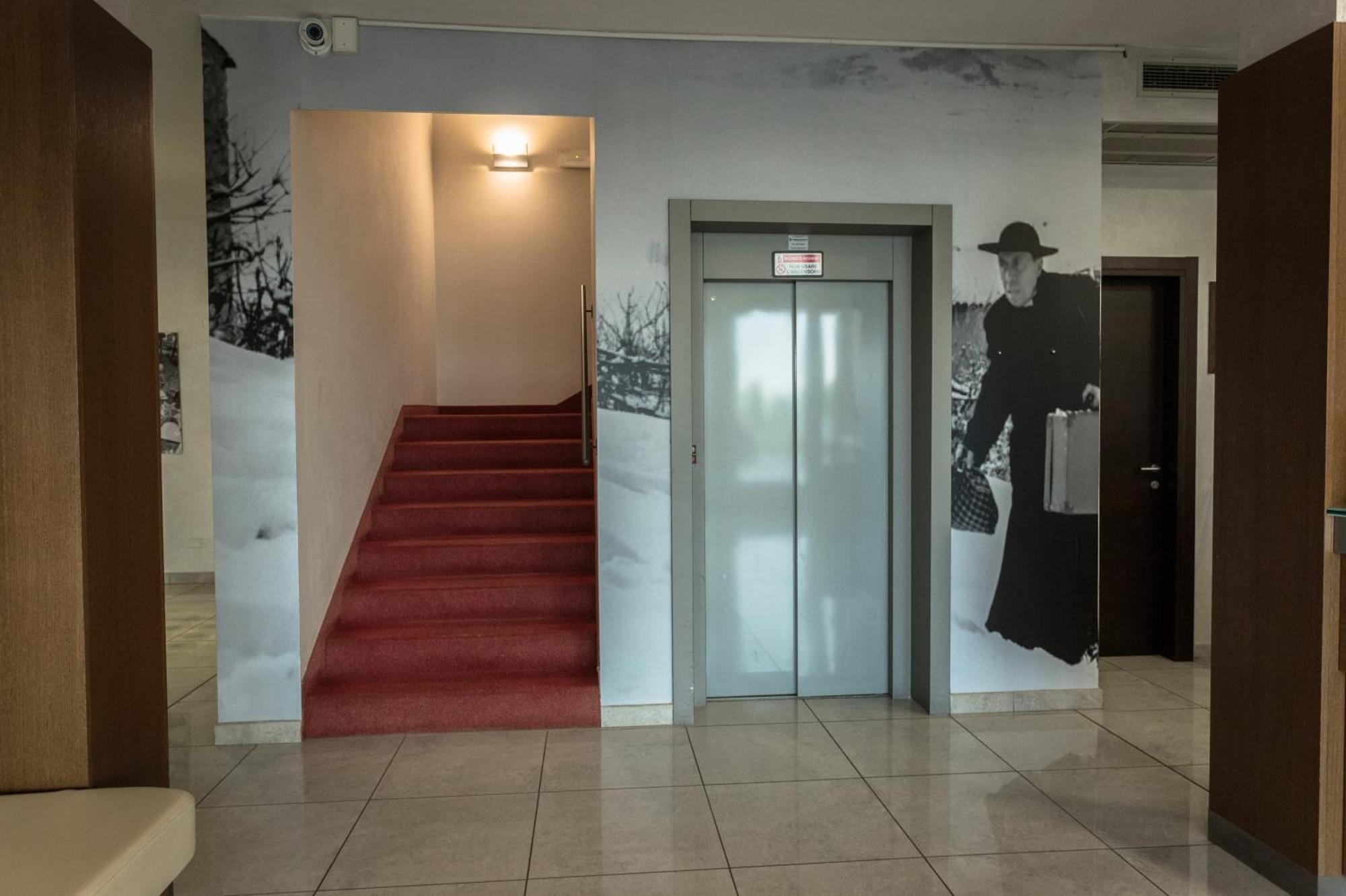 Hotel Don Camillo 布雷谢洛 外观 照片